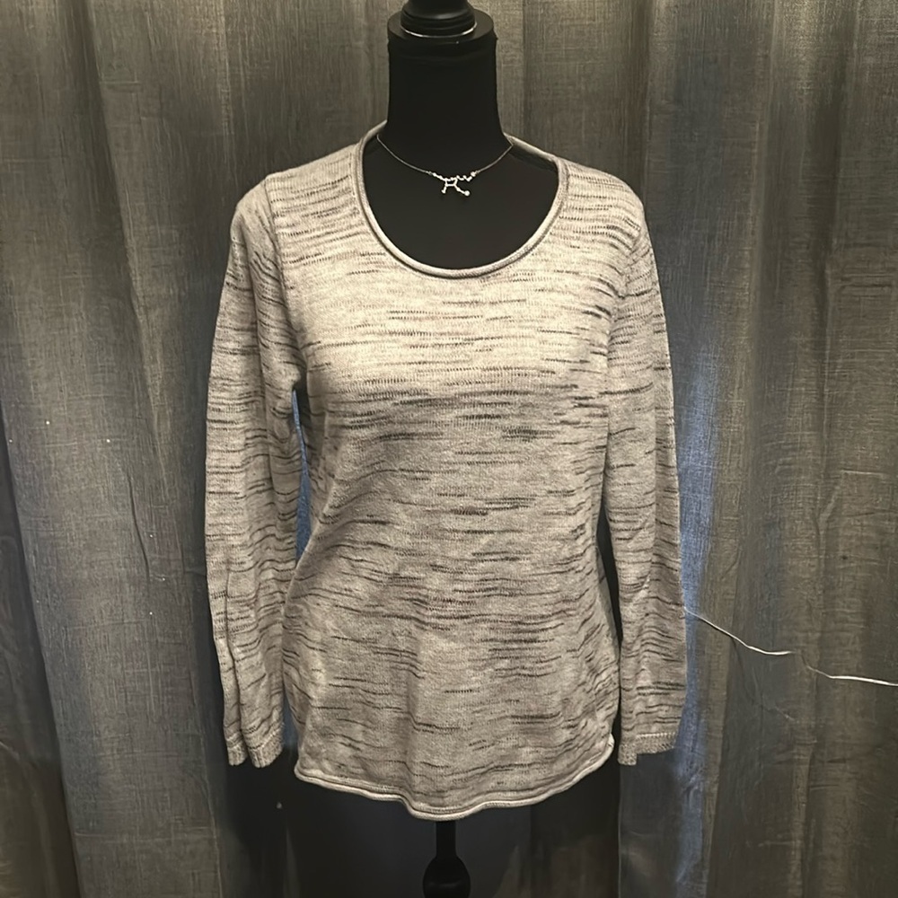 Gray and White Eddie Bauer Sweater